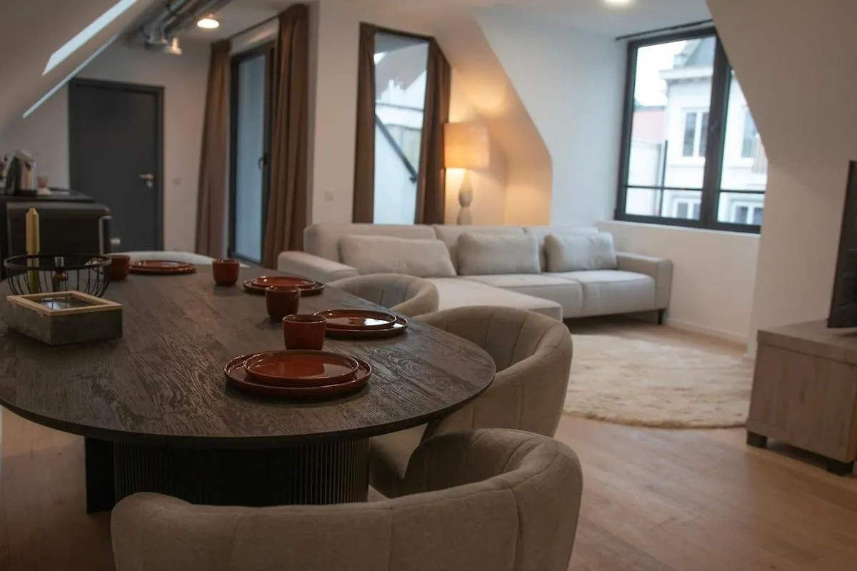 Central Chic Antwerp contacts